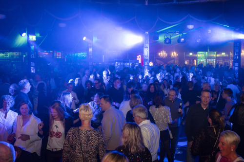 image 4 extrem Tanzbar - Spiegelzelt Bielefeld